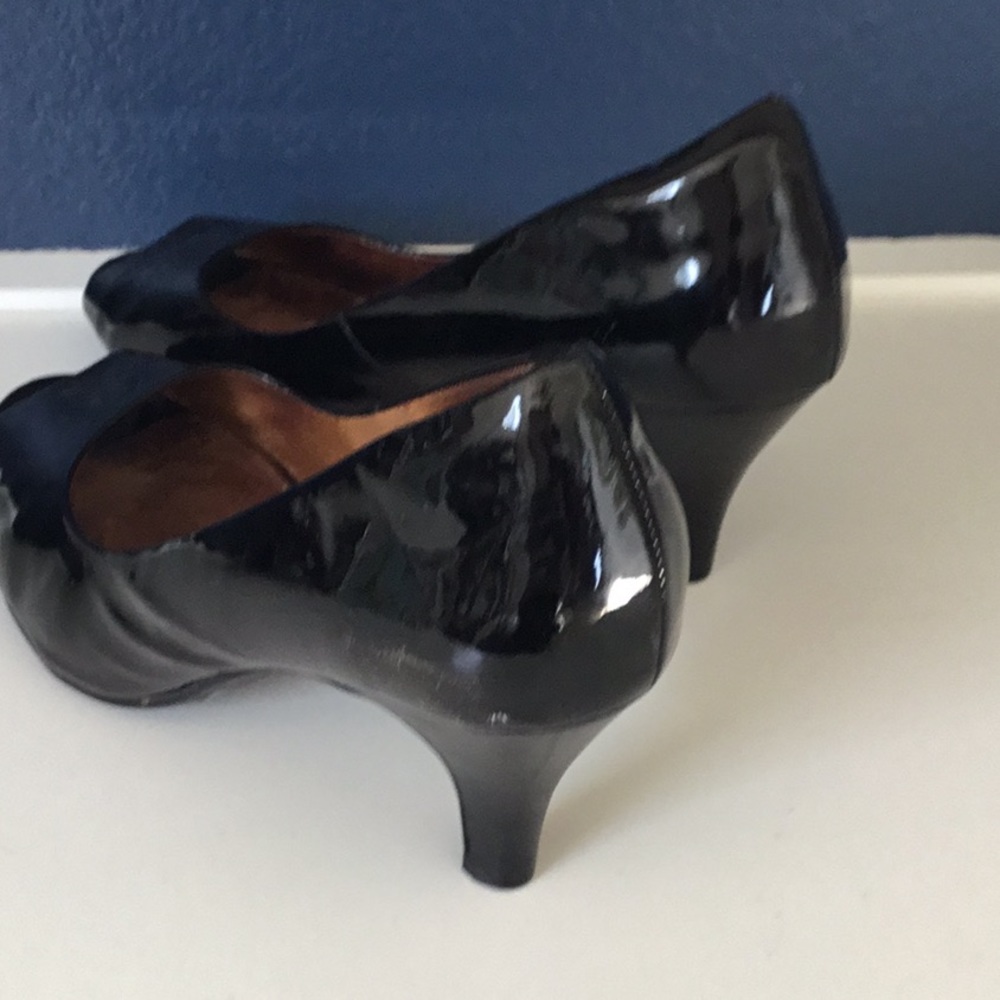 Shoes - Picture 2 of 3